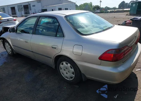 1998 Honda Accord Lx z USA, uszkodzony, nr VIN 1HGCG5648WA084802